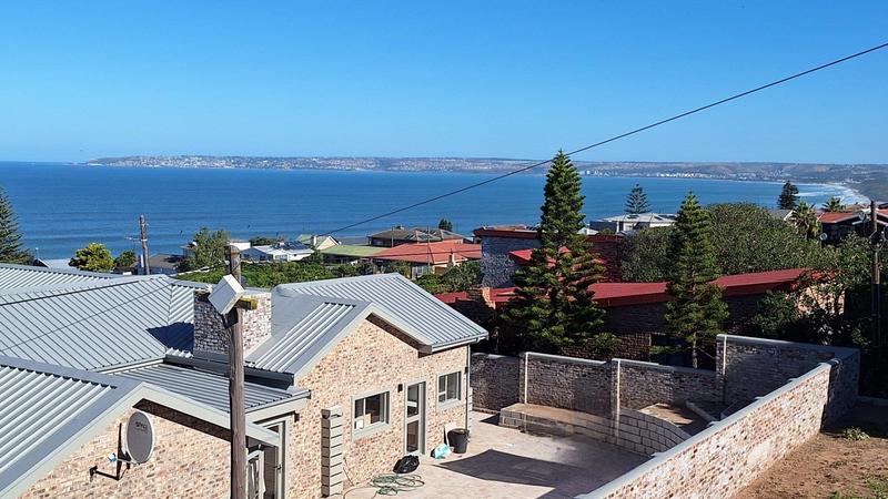 5 Bedroom Property for Sale in Reebok Western Cape